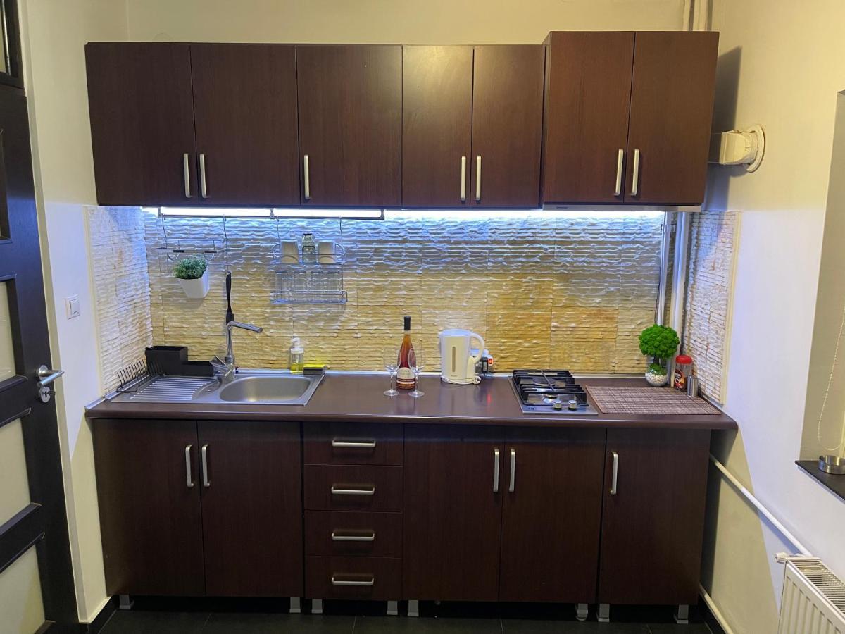 Sunset Luxury Apartment Near Unirii Square Bucarest Esterno foto