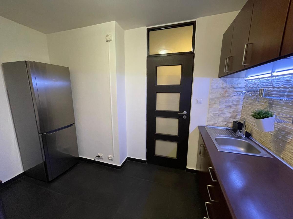 Sunset Luxury Apartment Near Unirii Square Bucarest Esterno foto